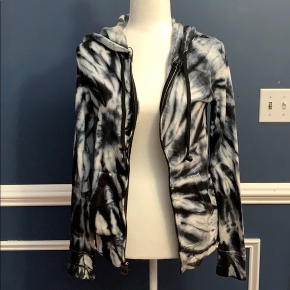 Hoodiebuddie tie dyed jacket